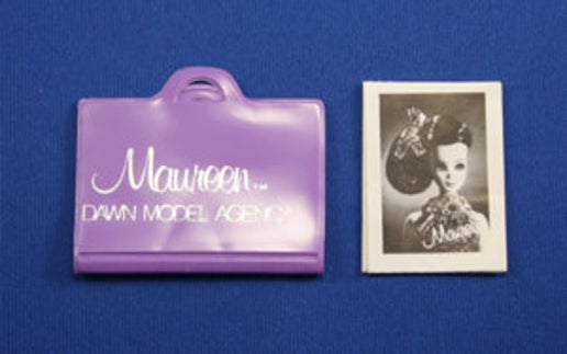 Topper Toys "Maureen Dawn Model Agency" Purple Portfolio with Portrait