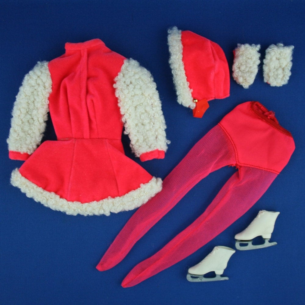 Mattel Barbie MOD Era Skate Mates Complete Set