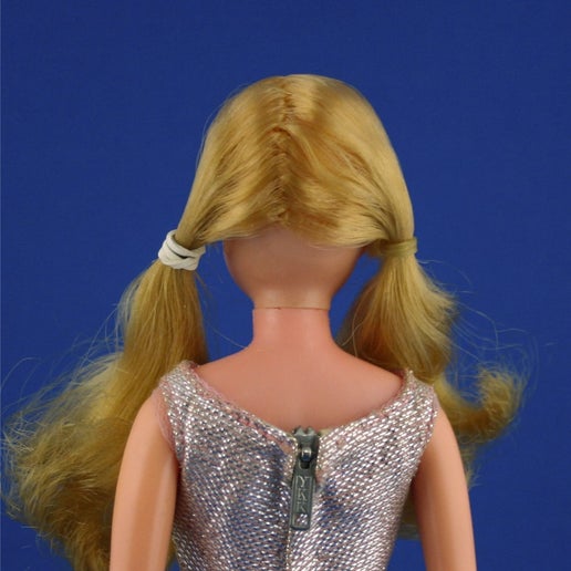 Mattel Skipper MOD Era Twist 'N Turn doll: Sausage Curl Pigtails: Blond