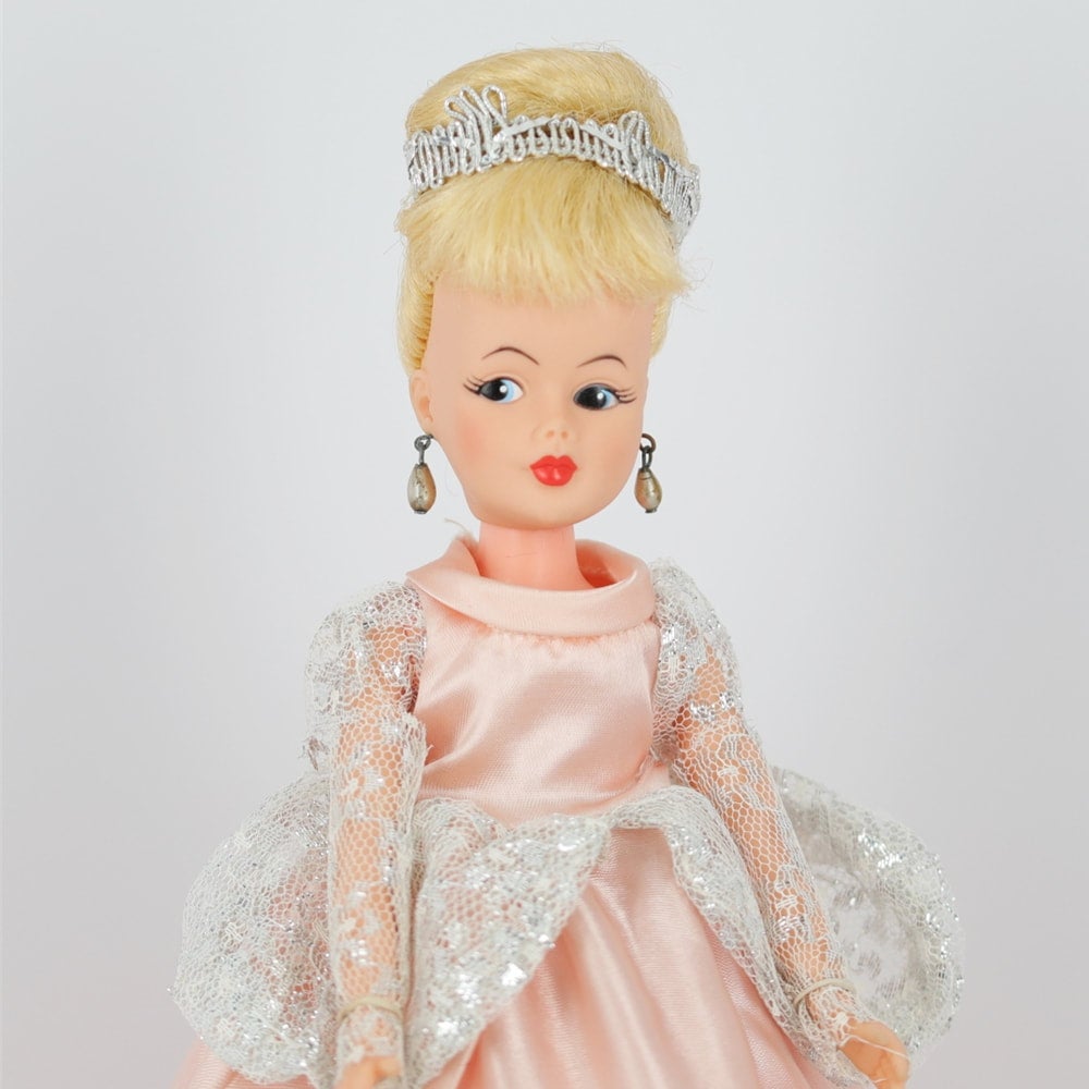 Horsman Sears' Exclusive 1965 12" Cinderella doll set