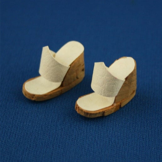 Mattel Barbie #975 Winter Holiday Complete Set