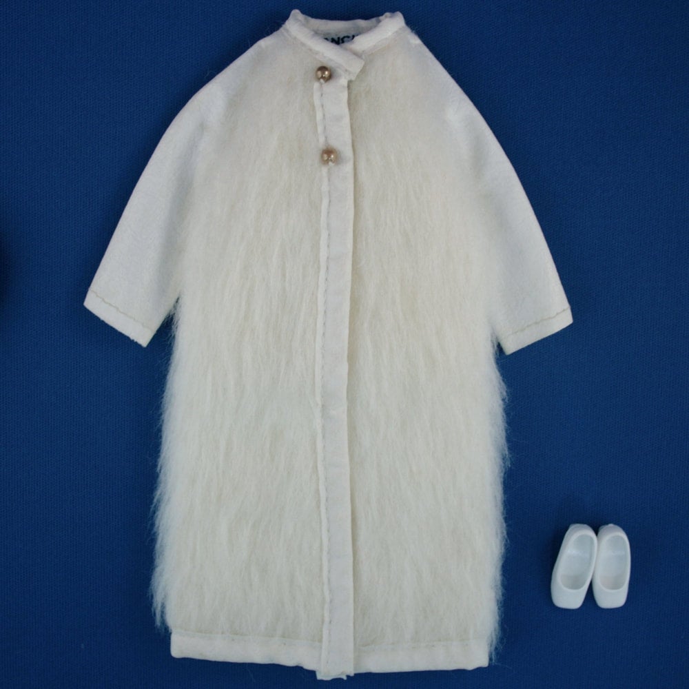 Mattel Francie MOD Era Frosty Fur Complete Set