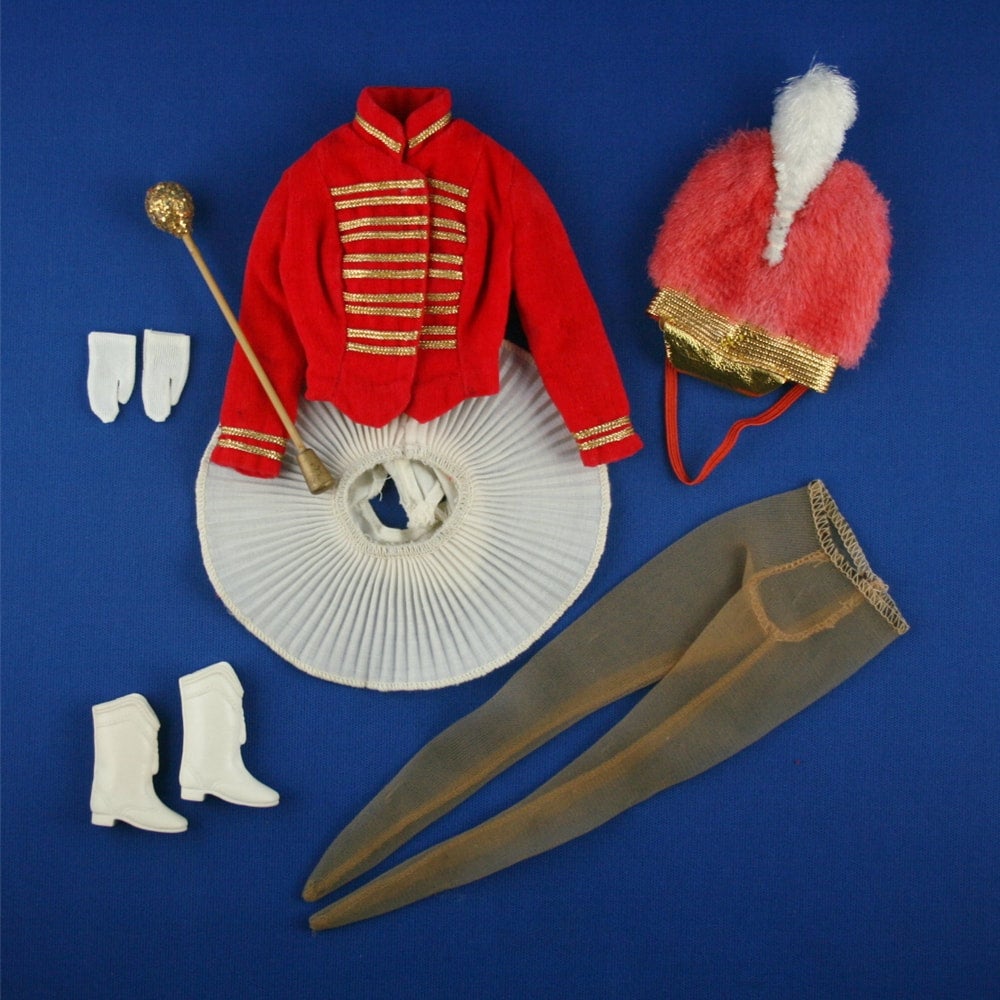 Mattel Barbie #875 Drum Majorette Complete Set