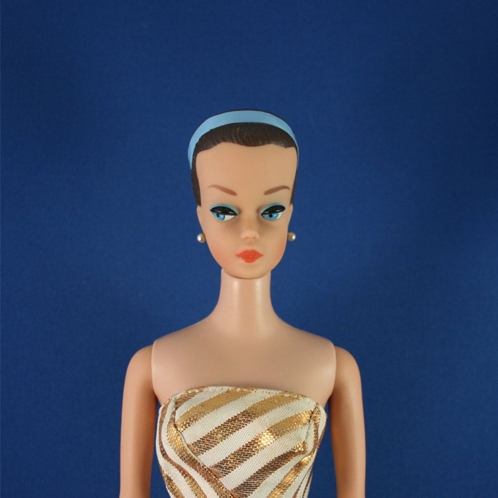 Mattel Barbie Fashion Queen Doll Complete Set