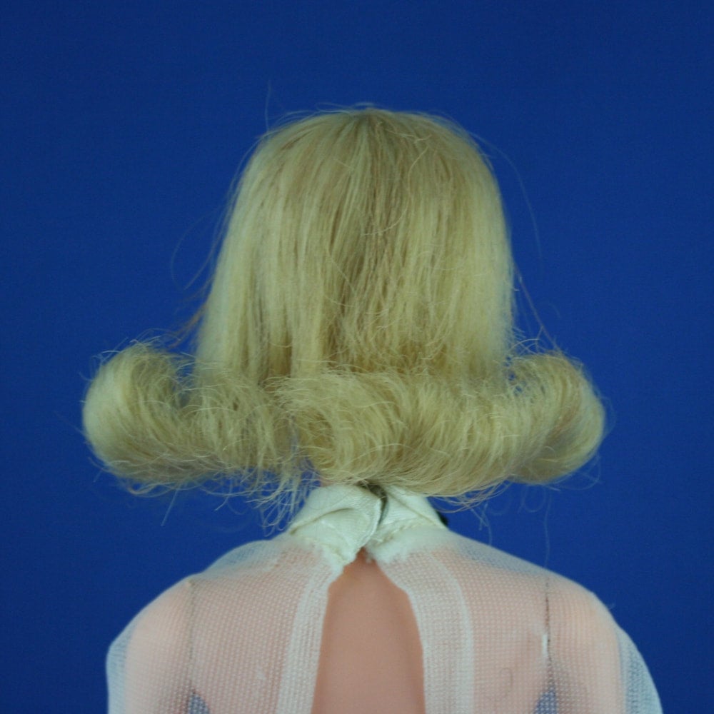 Mattel Barbie Quick Curl 1st Issue doll
