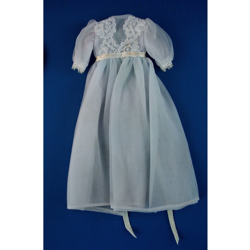 Mattel Barbie #1636 Sleeping Pretty Robe