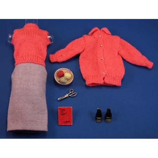 Mattel Barbie #976 Sweater Girl Complete Set