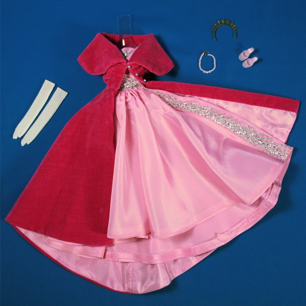 Mattel Barbie #993 Sophisticated Lady Complete Set