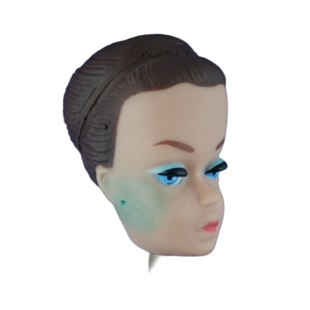 Mattel Barbie Fashion Queen Head Only
