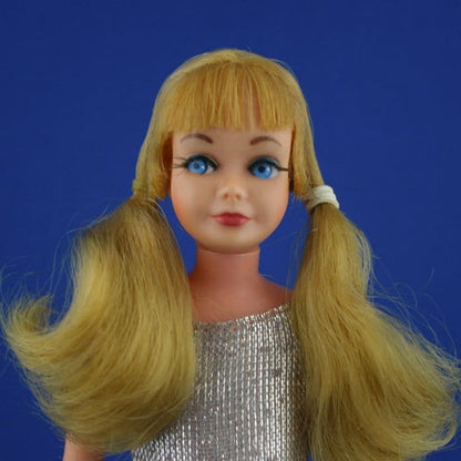 Mattel Skipper MOD Era Twist 'N Turn doll: Sausage Curl Pigtails: Blond