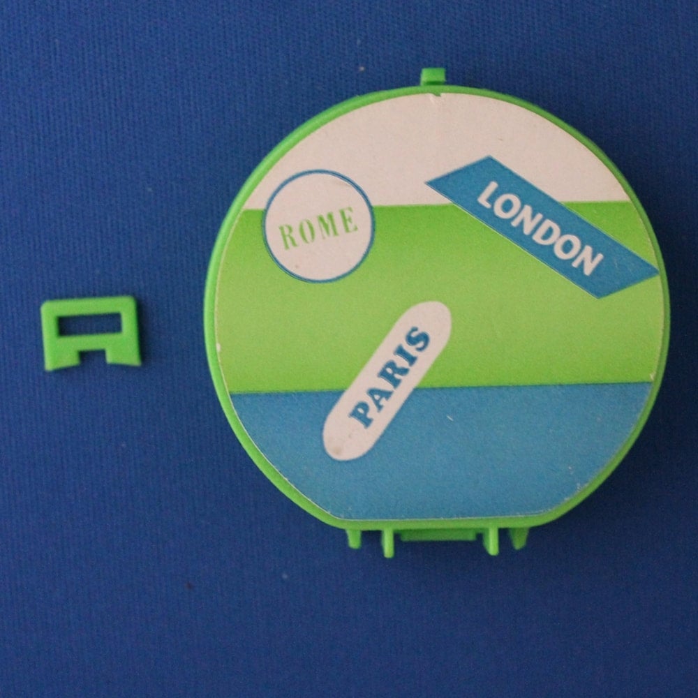 Mattel Barbie Francie MOD Era Green Travel Hat Box