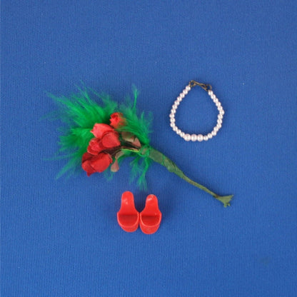 Mattel Barbie #1616 Campus Sweetheart Complete Set