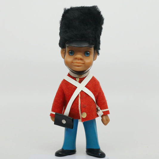 Reisler 1970 Palace Guard 9" doll