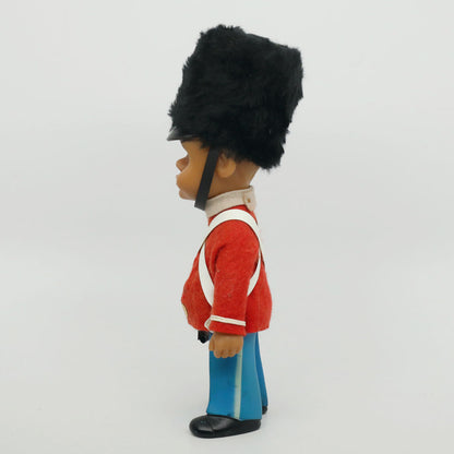 Reisler 1970 Palace Guard 9" doll