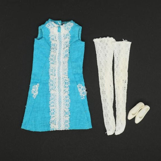 Mattel Francie MOD Era Iced Blue Compete Set