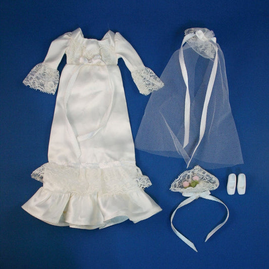 Mattel Barbie MOD Era Sweetheart Satin Complete Set