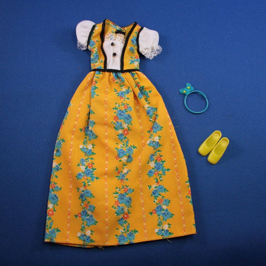 Mattel Francie MOD Era Pretty Frilly Complete Set