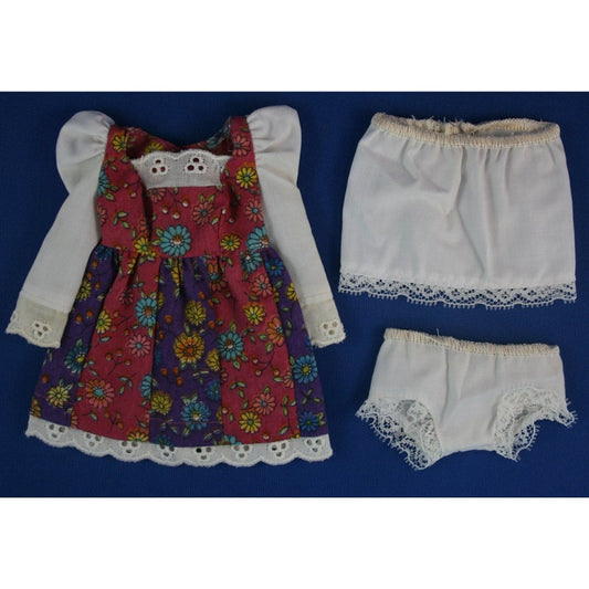 Mattel Barbie MOD Era Best Buy Picture Me Pretty - Almost Complete Set