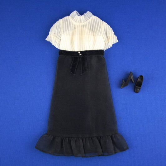 Mattel Barbie MOD Era Midi-Magic Dress and Shoes