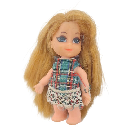 Unmarked Kiddle clone 2.5" doll