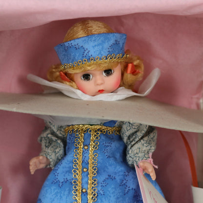Madame Alexander 1994 International Russia 8" Blonde #110540 MIB RARE