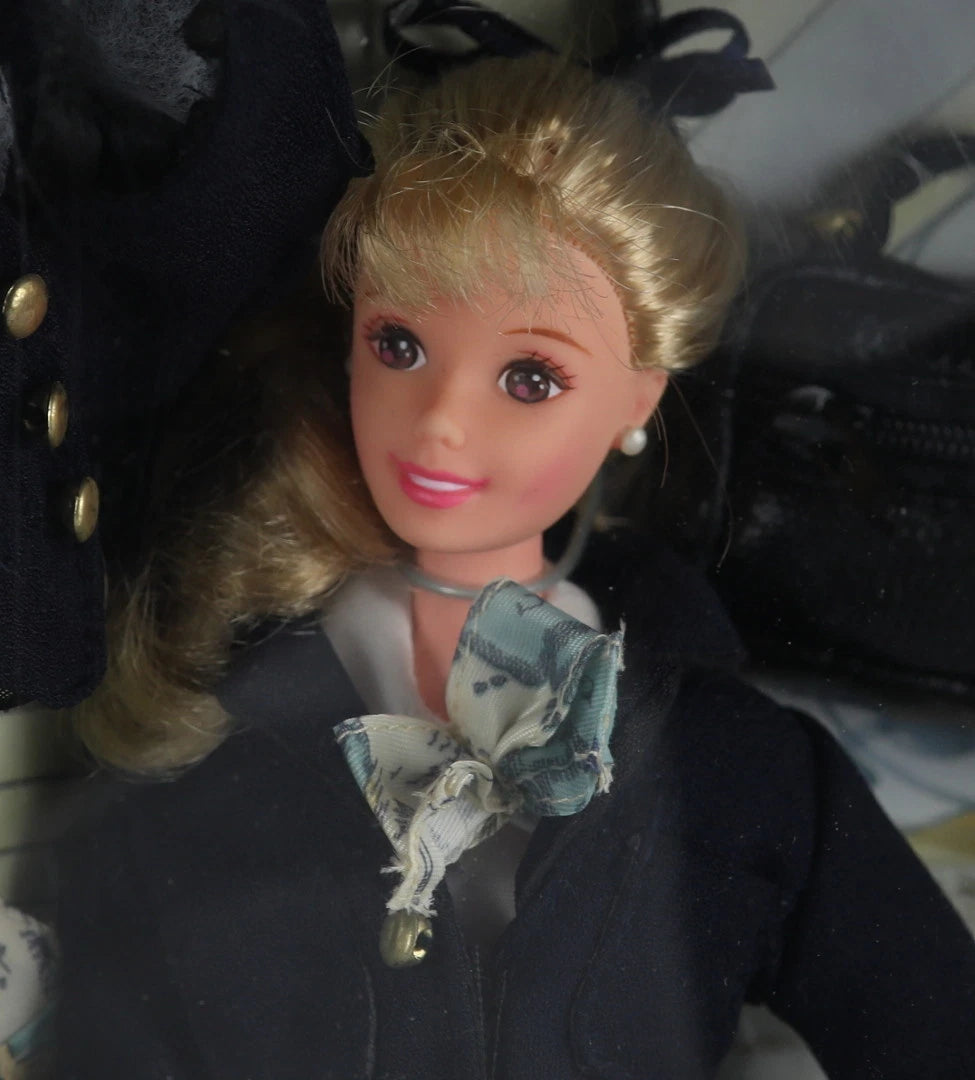Mattel Barbie 1997 JAL Barbie the Fabulous Stewardess Promotional Doll