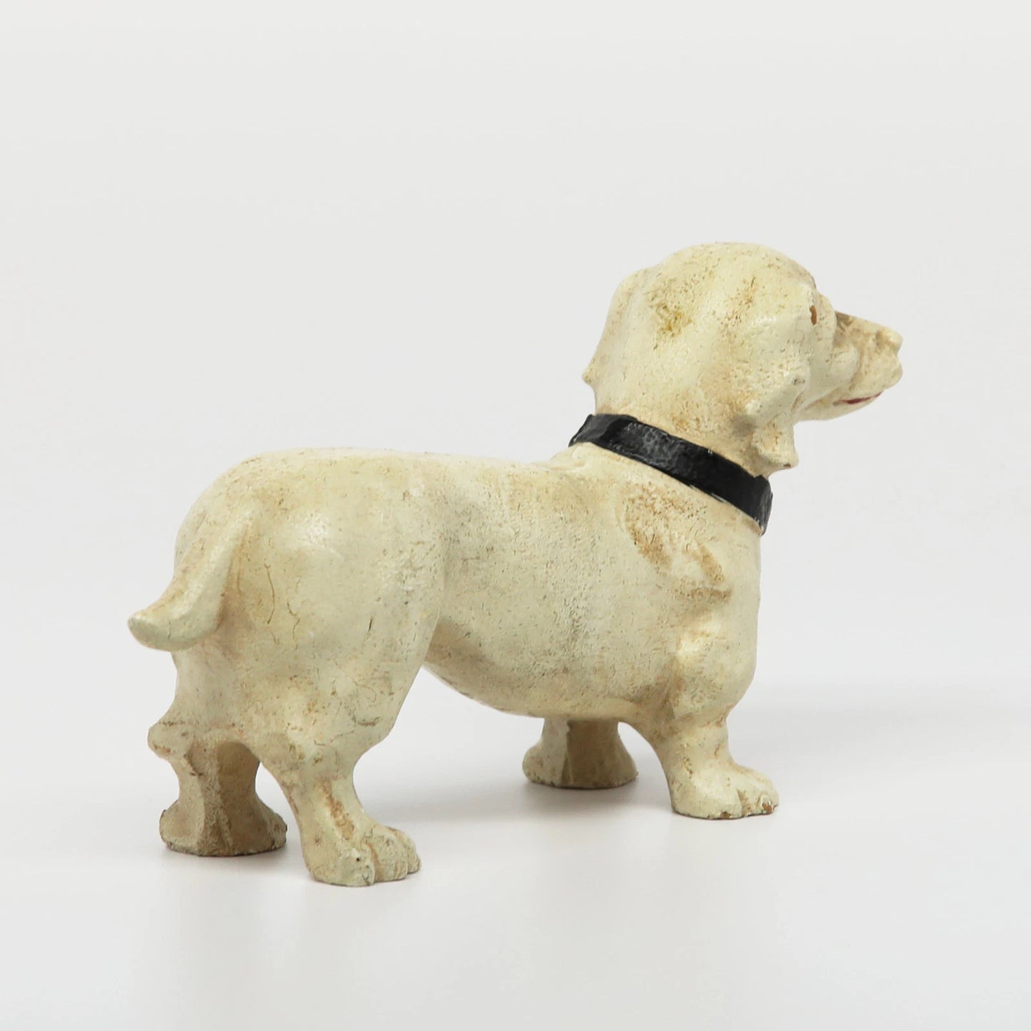 Vintage Syroco-like Wood White Dachshund 2.25" x 4.5"