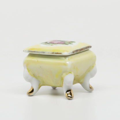 Vintage Ceramic Pillbox Japan 1.5" x 1.5"